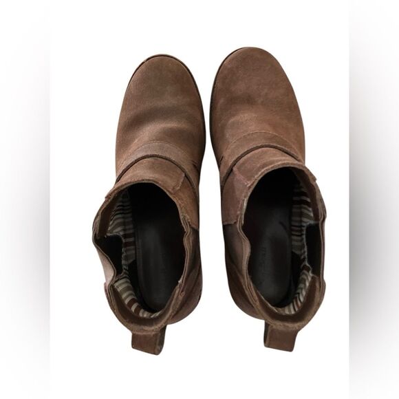 LL Bean Suede Chelsea Boots Size 10 Excellent Condition - Picture 9 of 10